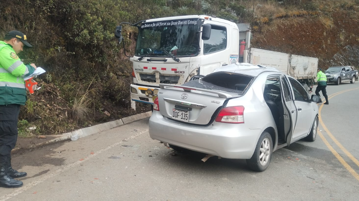 TRÁGICO ACCIDENTE EN LA VÍA ANDAHUAYLAS–ABANCAY DEJA UN FALLECIDO Y VARIOS HERIDOS